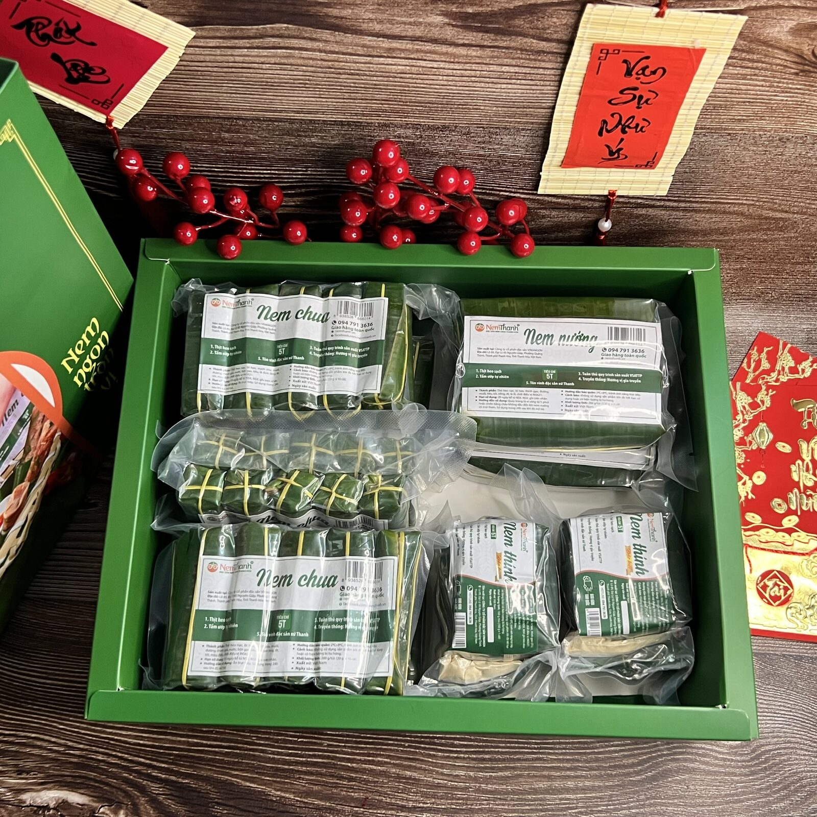 Set quà Tết Hàm Rồng NemThanh