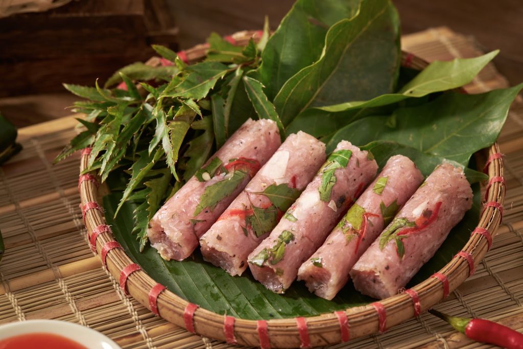 Tour xưởng nem NemThanh 30 phút — nếm thử 5 loại nem tại Thọ Xuân