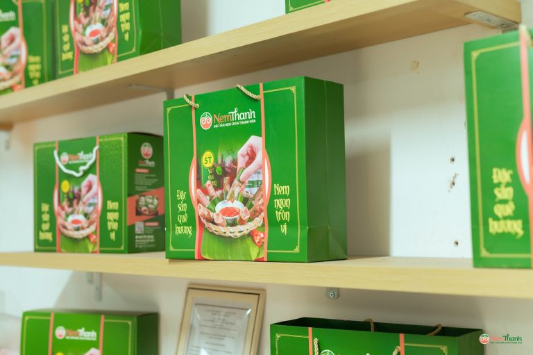 Heo thả đồi Thọ Xuân — bí mật sau miếng nem chua NemThanh