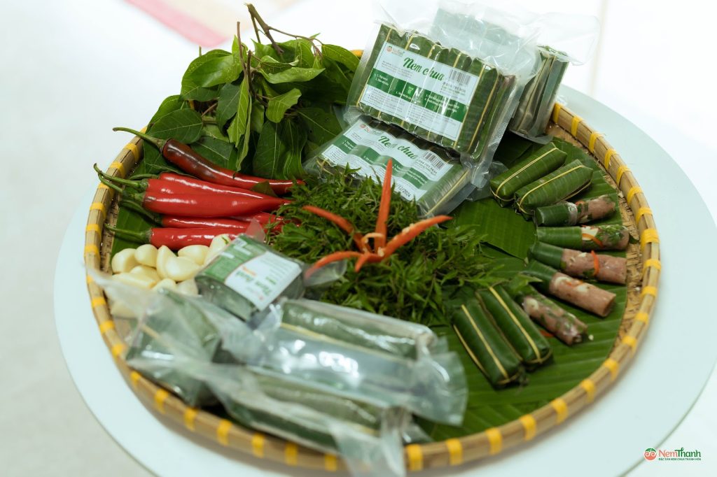 Khách ghé xưởng nem chua Thanh Hóa nói gì — 10 review thật từ người mua