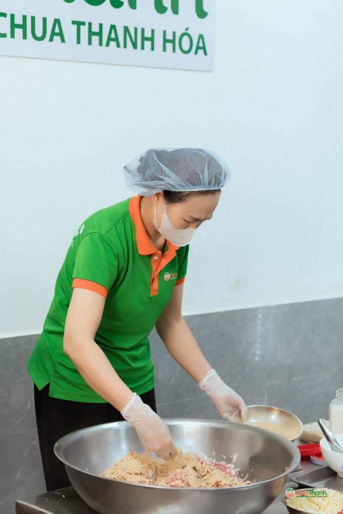 Quá trình ủ nem chua 72 giờ: chuyện gì xảy ra mỗi 24 tiếng
